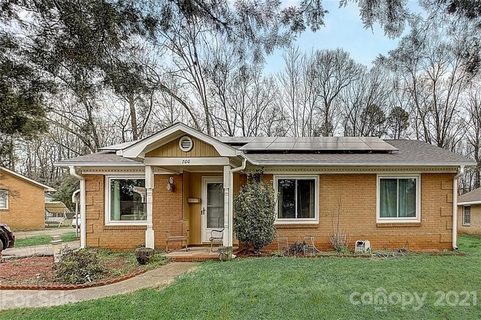 700 Vickery Drive sold home in Green Meadows, Charlotte, NC