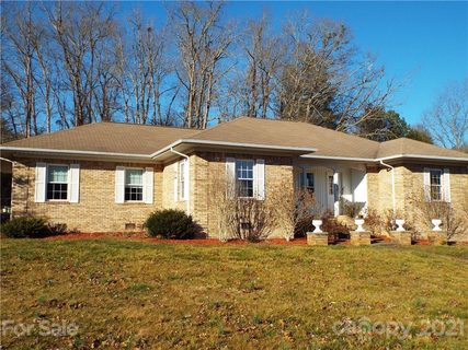 286 Sunshine Acres Estate sold home in Sunshine Acres, Sylva, NC