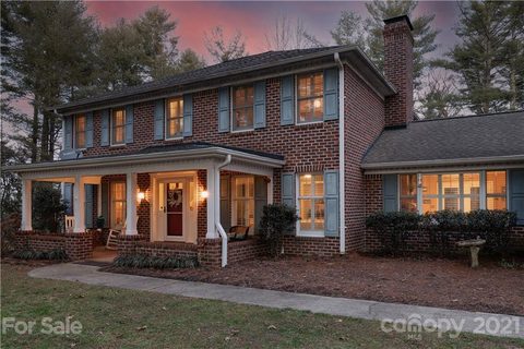 120 Dorne Drive sold home in Pleasant Hill Acres, Hendersonville, NC