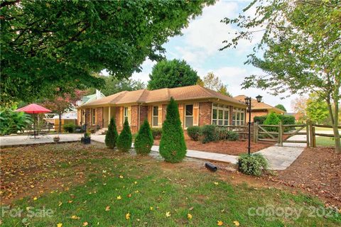 18617 Nantz Road sold home in Yachtman Shores, Cornelius, NC