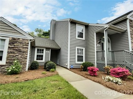 1851 Fairlawn Court