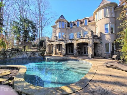 421 Gladelynn Way