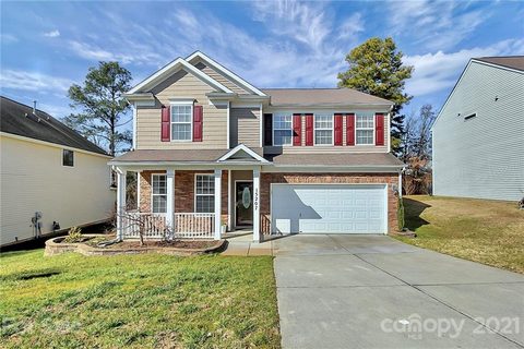 15207 Oldcorn Lane sold home in Withrow Downs, Charlotte, NC