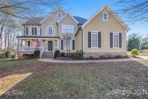 107 Huntfield Way