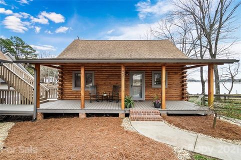 8422 Normandy Road sold home in Shady Grove Park, Denver, NC