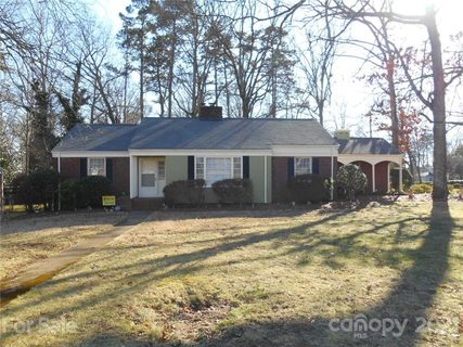 1633 Statesville Boulevard