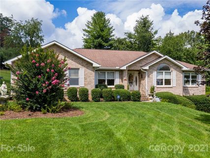 216 Sugar Hollow Road sold home in Sugar Hollow Farms, Hendersonville, NC