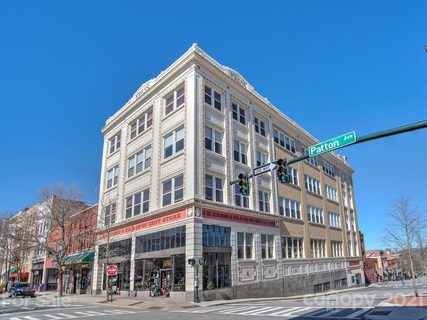 59 College Street 201