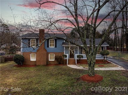 5800 Charing Place sold home in Rama Woods, Charlotte, NC