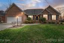 8114 Stevens Mill Road sold home in Matthews, SC
