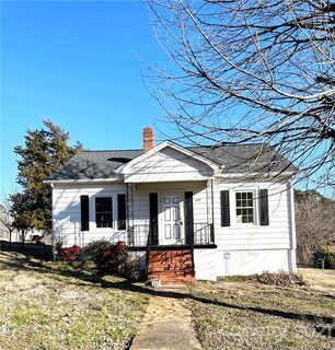306 Magnolia Street sold home in Pacific Mills, Granite Falls, NC
