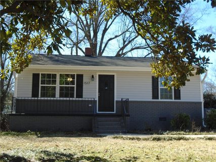 1517 Poston Circle