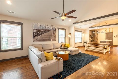 Previously sold for $585,000