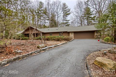 200 Camellia Way sold home in Timbercreek, Hendersonville, NC