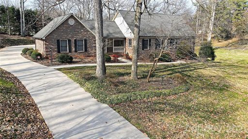 2425 Kings Grant Road sold home in Lincoln Forest, Lincolnton, NC