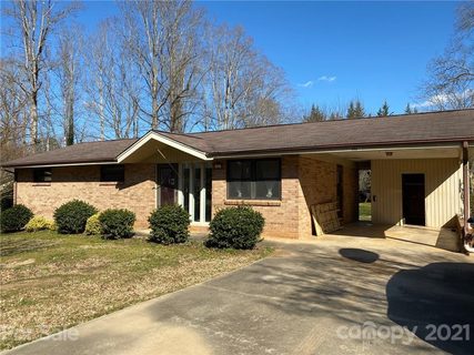 1660 26th Street sold home in Green Acres, Hickory, NC