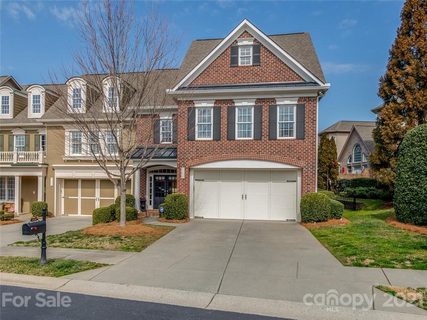 11820 Easthampton Circle