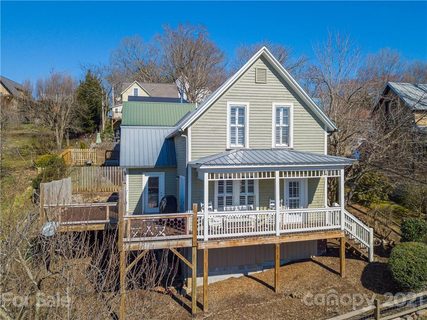 56 Roberts Street sold home in Chicken Hill, Asheville, NC