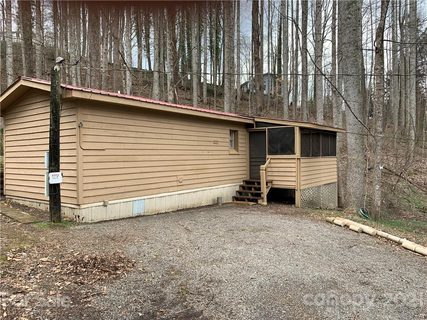 332 Bradley Street sold manufactured home in Bradley-Walker Heights, Maggie Valley, NC