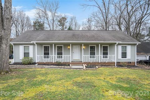 10912 Pampas Circle sold home in Innisfree, Charlotte, NC