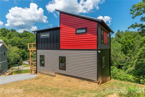 624 Salem Heights Lane 8 sold home in New Salem Heights, Swannanoa, NC