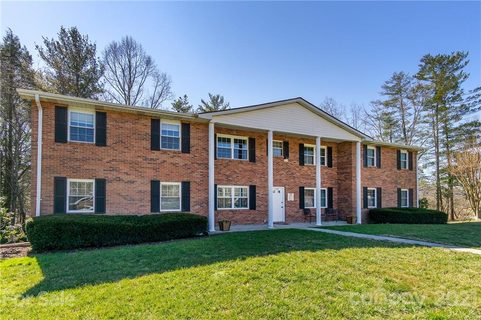 102 Falling Waters Road 4 sold condo in Brookside Manor, Hendersonville, NC