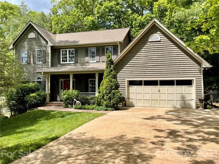 1006 Windsor Drive sold home in Windsor Park, Asheville, NC