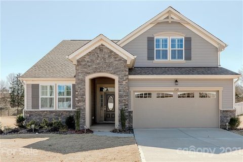 1320 Kings Grove Drive sold home in Kings Grove, York, SC