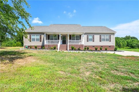 2323 Louanne Drive sold home in Austin Hills, Wingate, NC