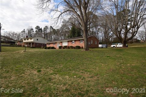 3417 Tamworth Lane