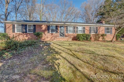 1337 Lynhurst Drive