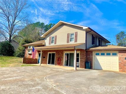 320 Golf Course Road sold home in Mimosa Hills, Morganton, NC