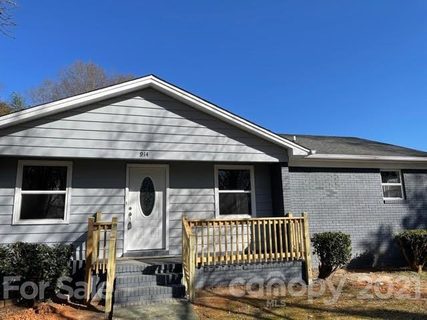 914 Canterbury Court
