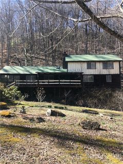 30 Hill Crest Lane
