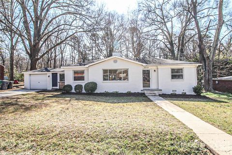 5212 Pine Drive