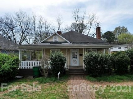 4319 Hovis Road sold home in Crestview I, Charlotte, NC