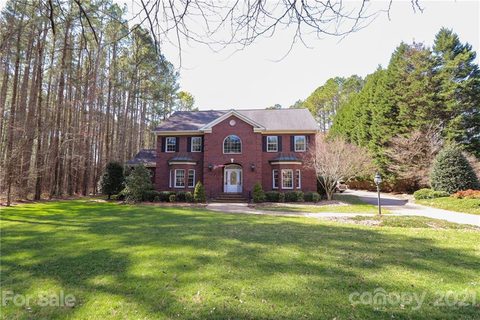 223 W Glenview Drive