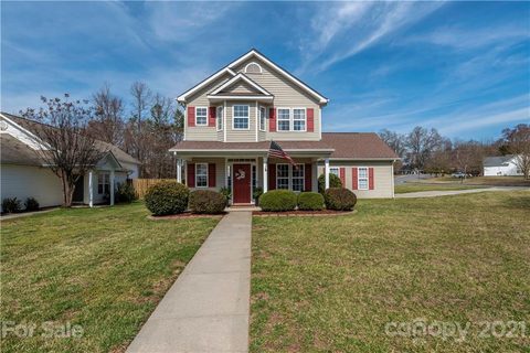 2243 Oakhurst Court