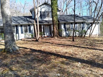 157 Windjammer Way