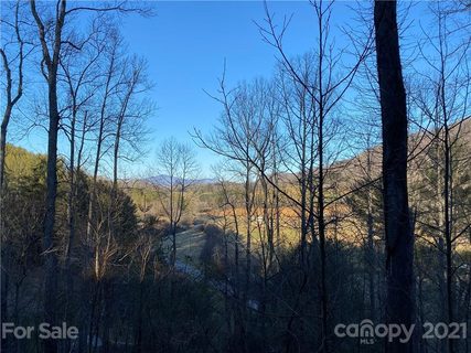 Lot 7 Riverside Hills Road sold lot in Riverside Hills, Burnsville, NC