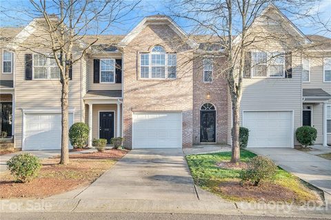 2148 Whispering Way