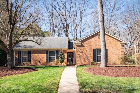 4745 Autumn Leaf Lane