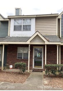 3858 Mosscroft Lane sold townhome in Heathrow on Harris, Charlotte, NC