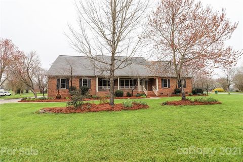 5501 Excalibur Court