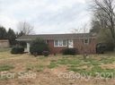 2304 Woodleaf Drive sold home in Gastonia, SC