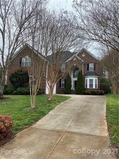 14827 Hawick Manor Lane sold home in Glenfinnan, Pineville, NC