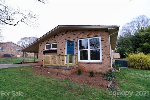 2426 Lynn Drive