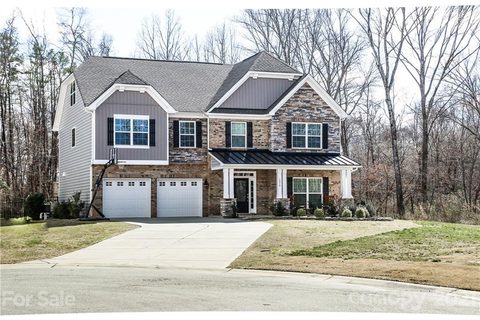 Previously sold for $606,000