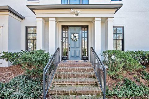 370 Wendover Heights Circle