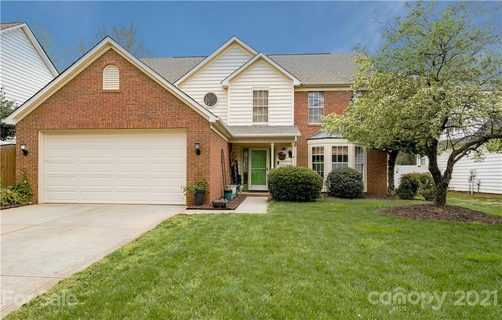 7613 Montrachet Lane sold home in Bordeaux, Cornelius, NC